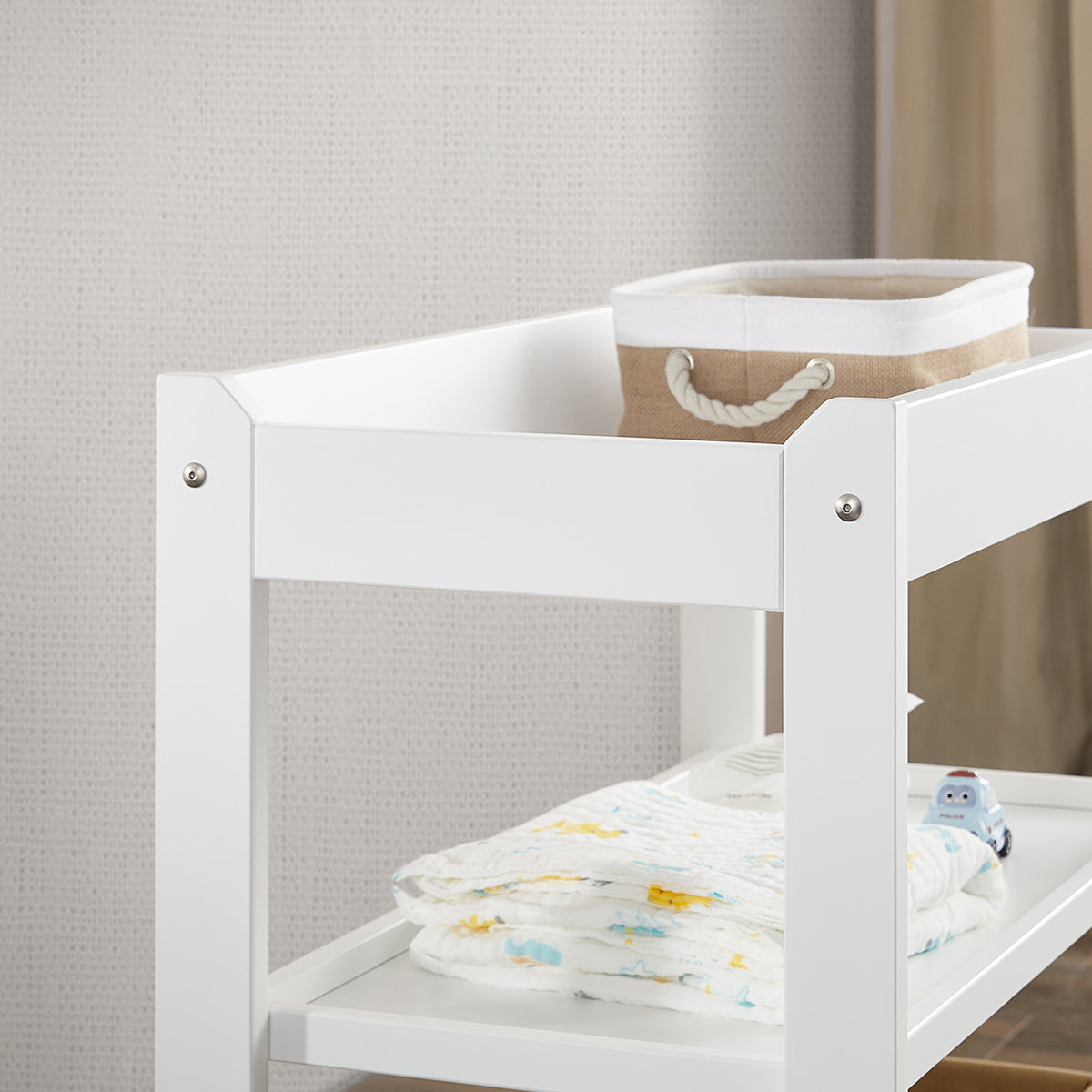 Boori cot on sale and change table