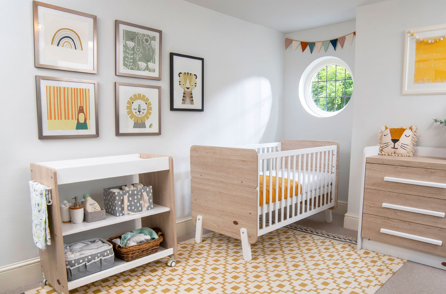 How to Create a Gallery Wall