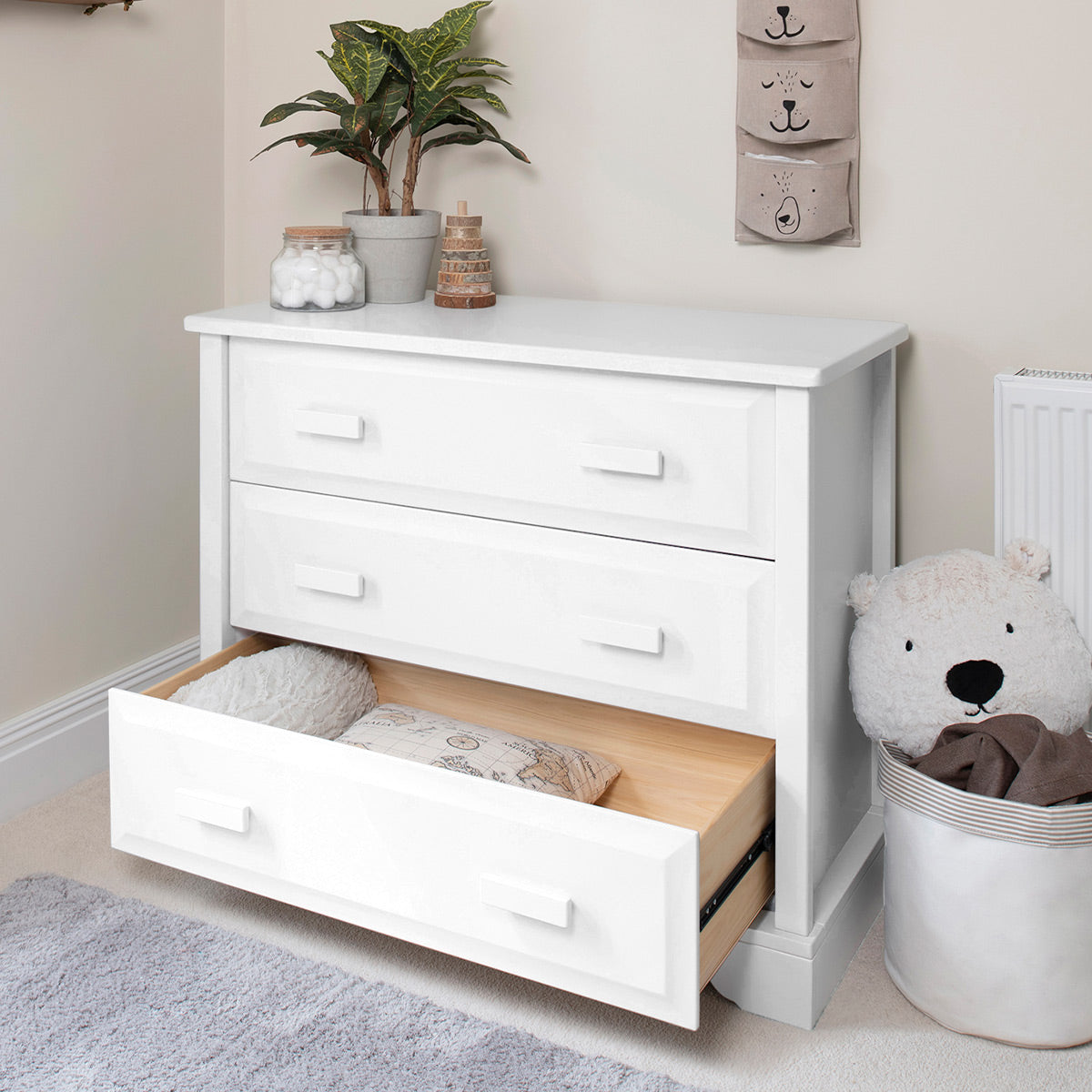 Boori 3 Drawer Dresser (WAREHOUSE COLLECTION ONLY) (Clearance)