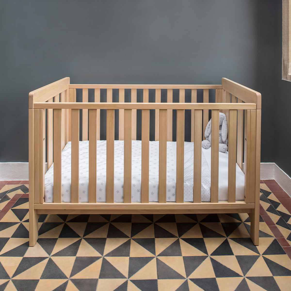 Baby cot measurements on sale