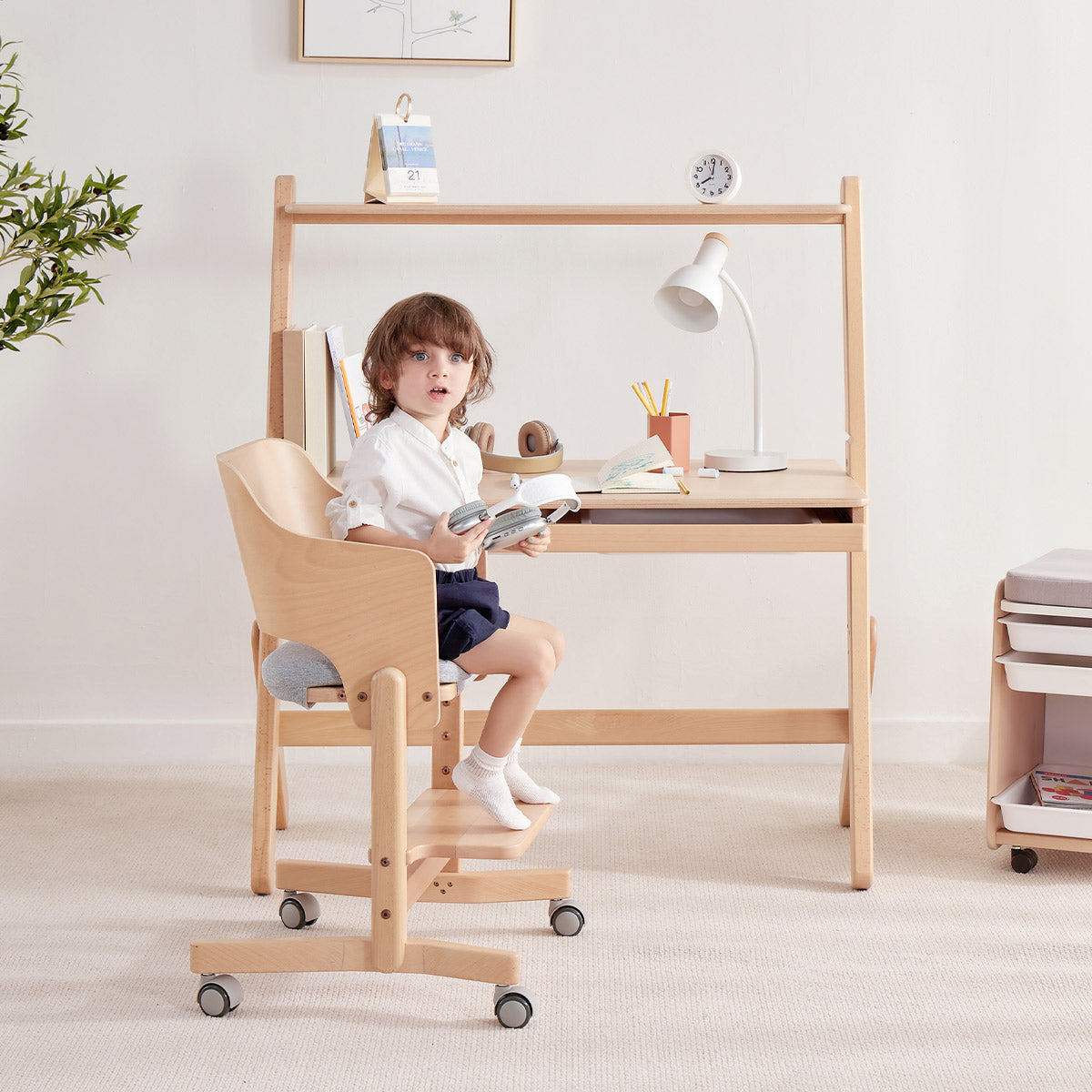 Elite Desk with Study Chair Package