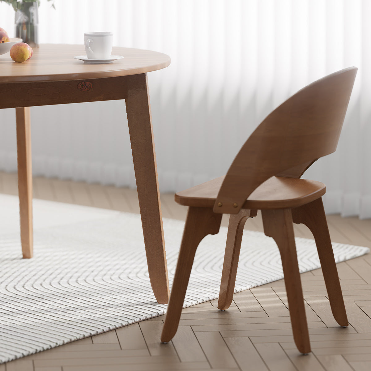 Ballet Curved Dining Chair