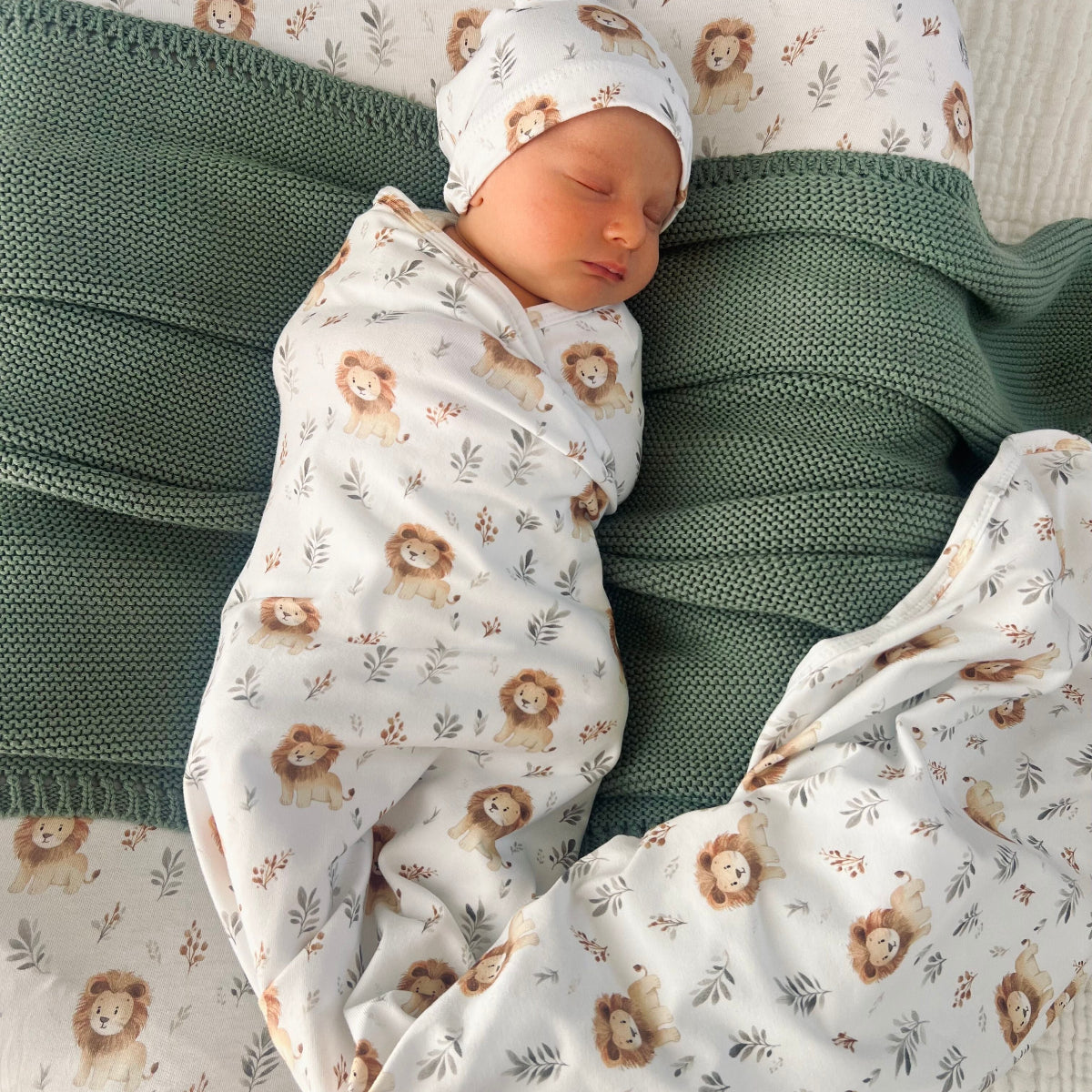 Cuddle Bug Bamboo Muslin Wrap - Leo Lion