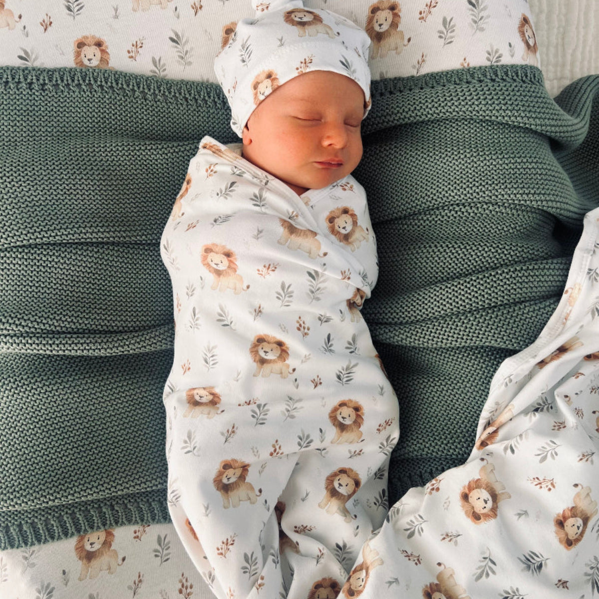 Cuddle Bug Bamboo Muslin Wrap - Leo Lion