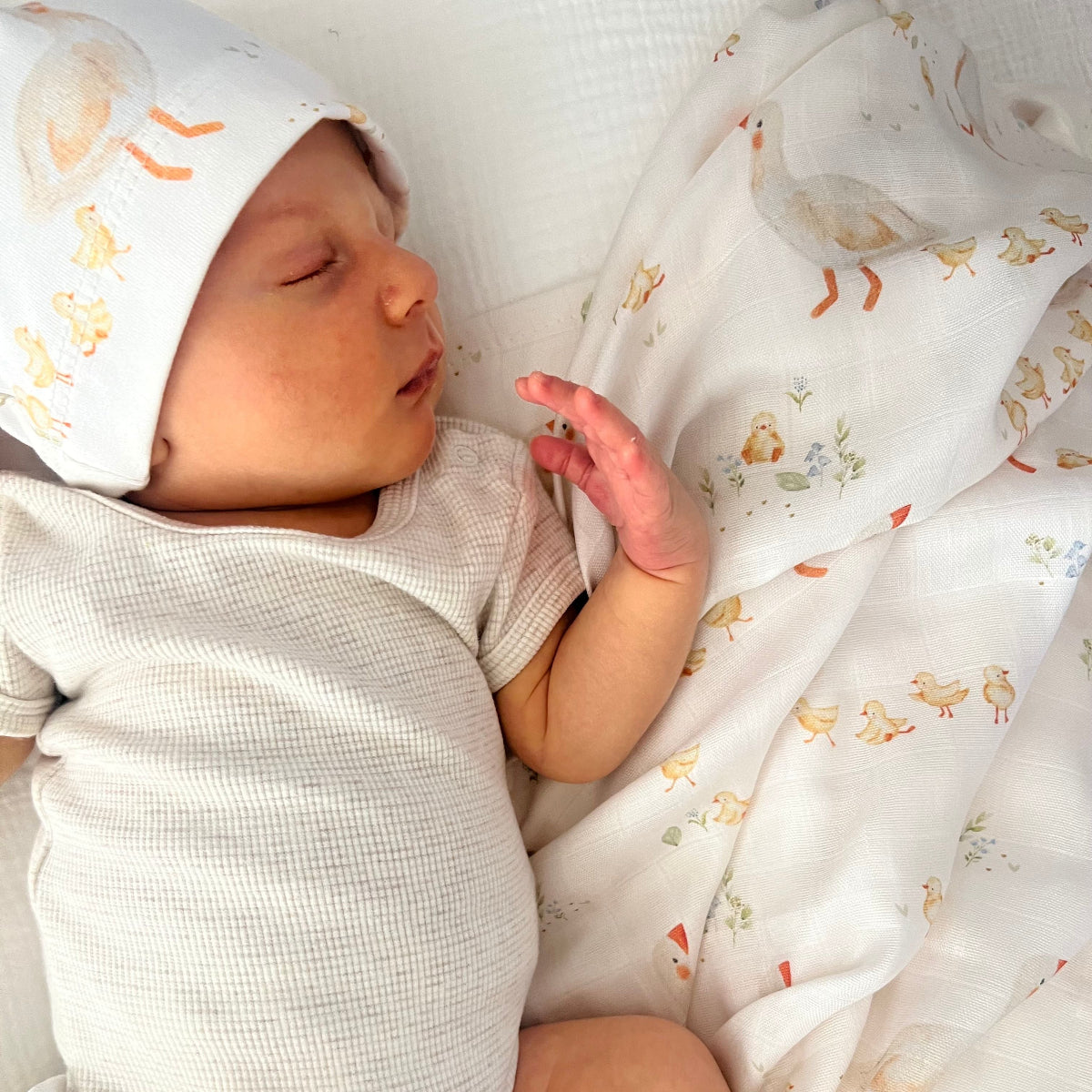 Cuddle Bug Bamboo Muslin Wrap - Goosey Gander