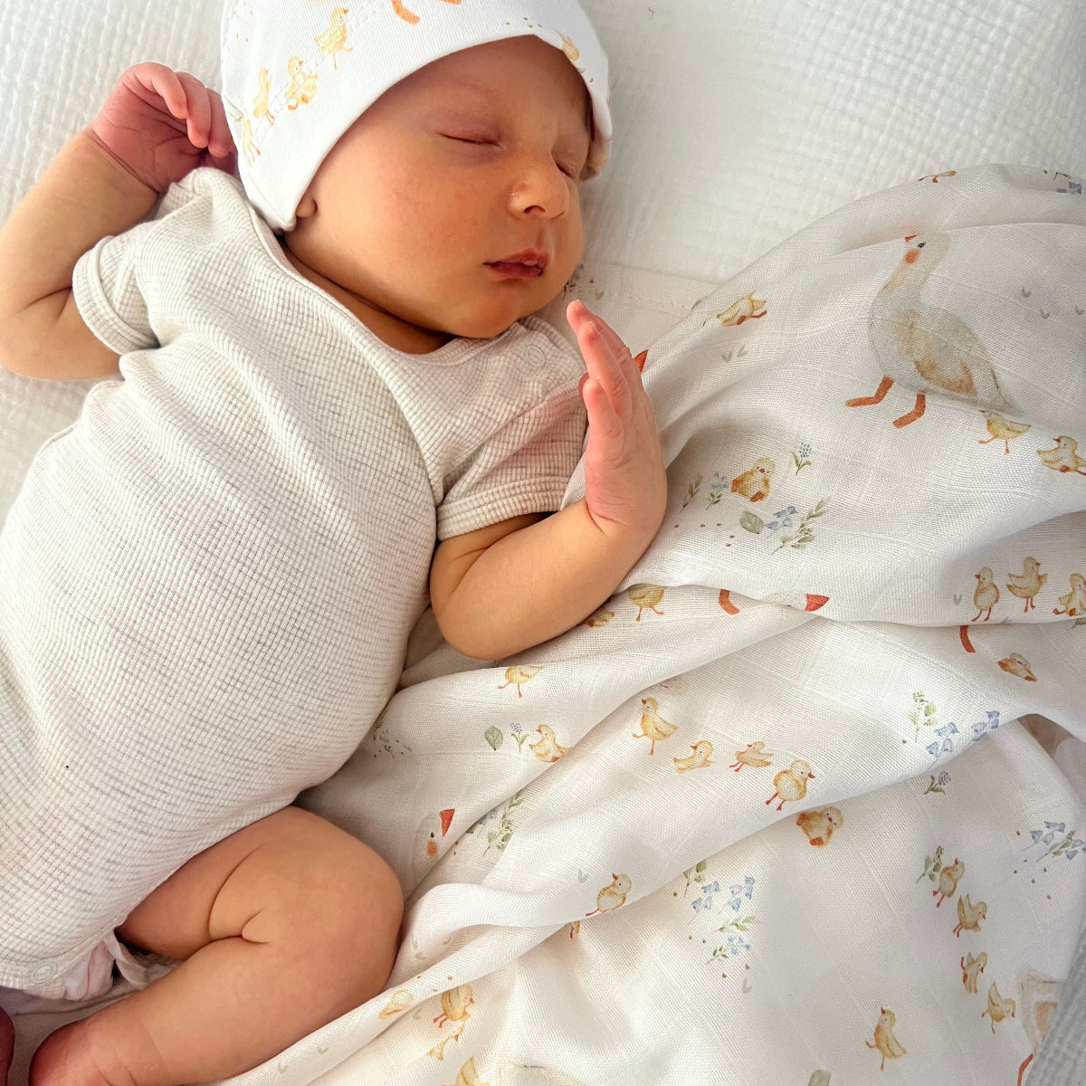Cuddle Bug Bamboo Muslin Wrap - Goosey Gander
