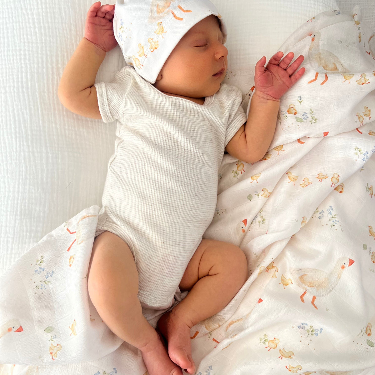 Cuddle Bug Bamboo Muslin Wrap - Goosey Gander
