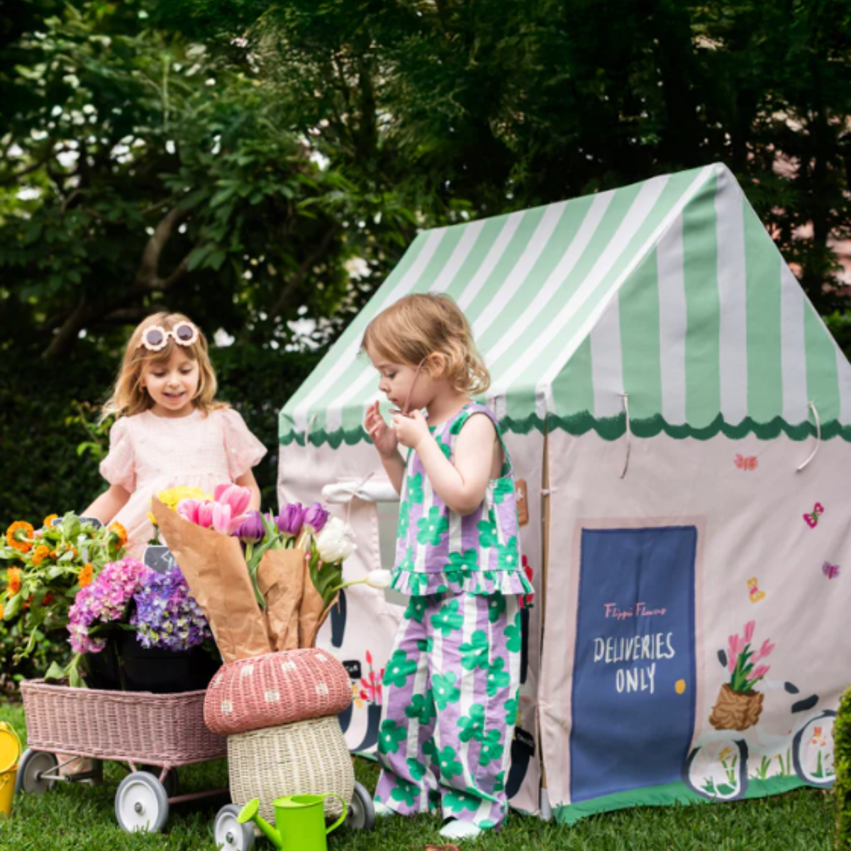 Flippi Florist Tent (includes Tent Frame and cover)