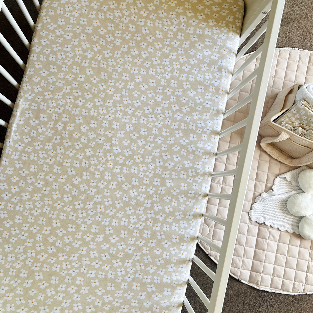 Cuddle Bug Cot Fitted Sheet - Lottie
