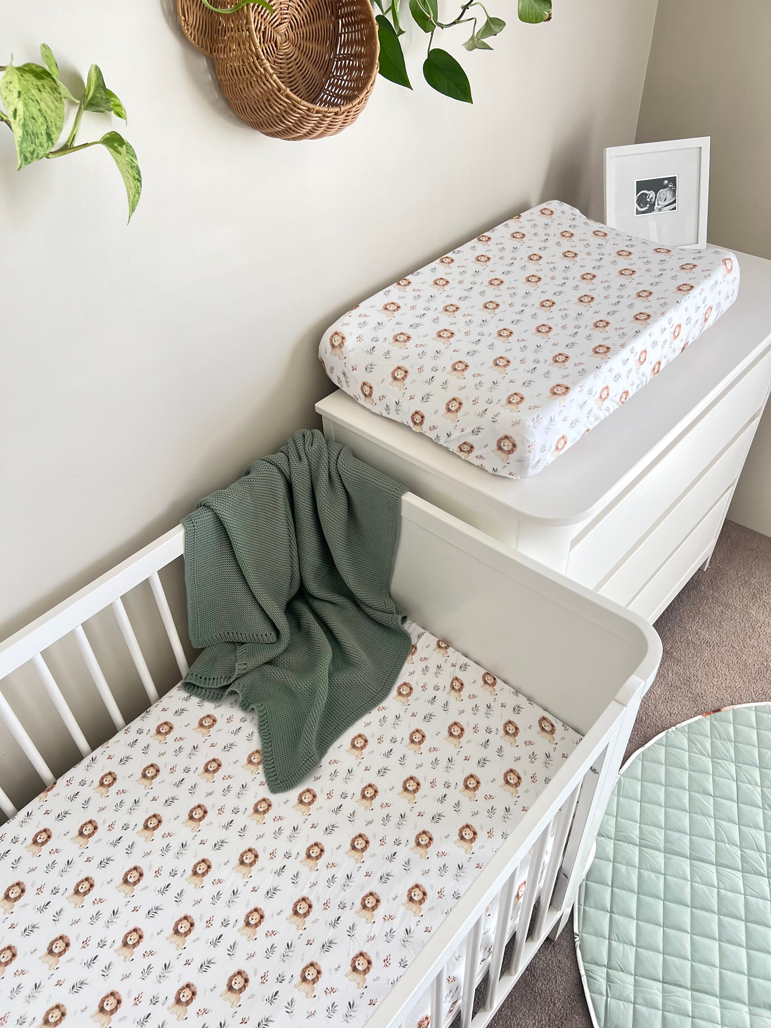 Cuddle Bug Leo Lion Cot Sheet 137 x 77cm