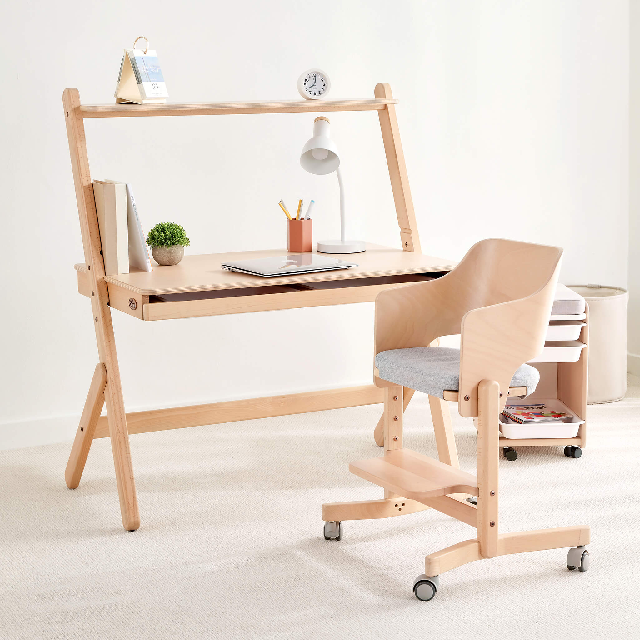 Elite Desk with Study Chair Package