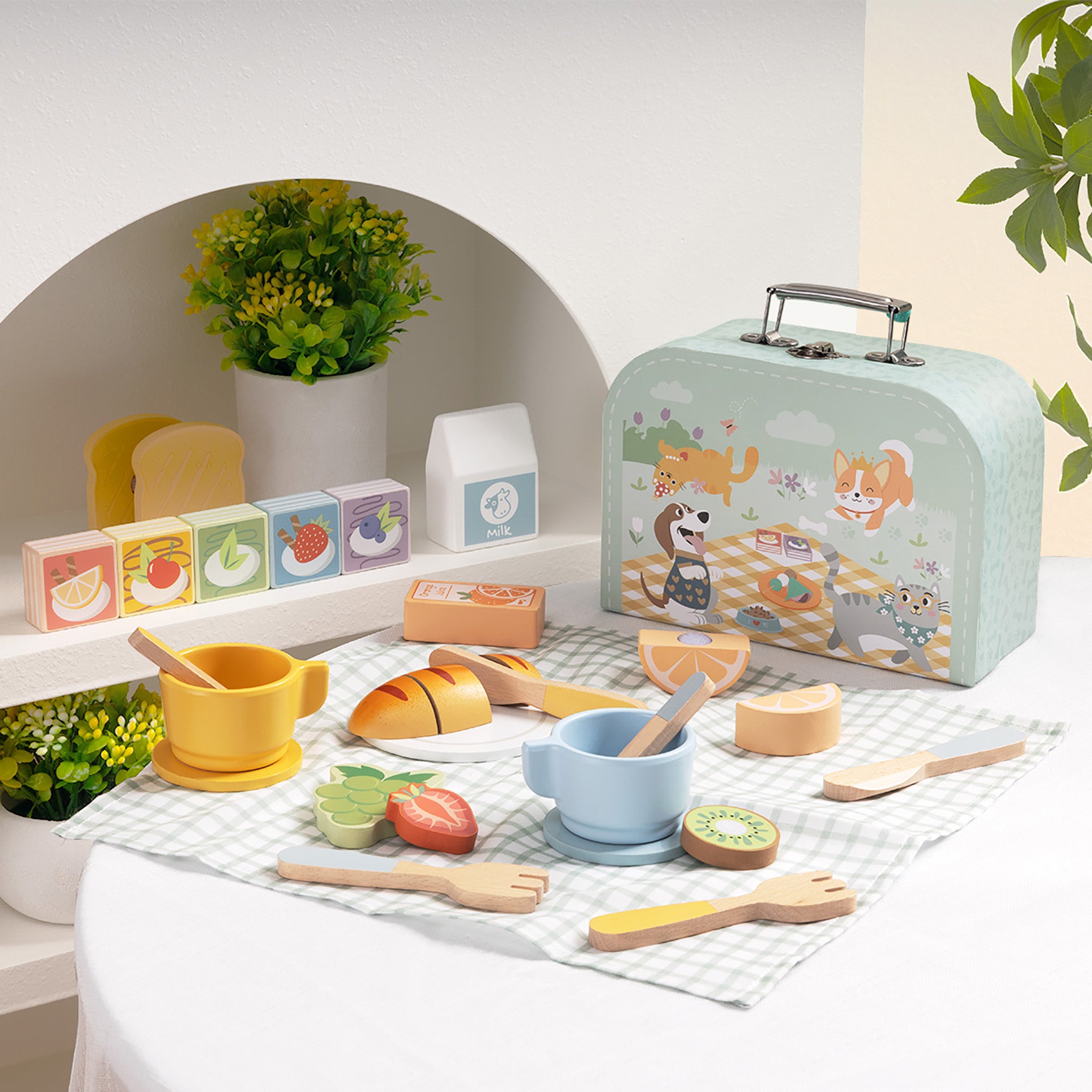 Tooky Toy Picnic Basket Set