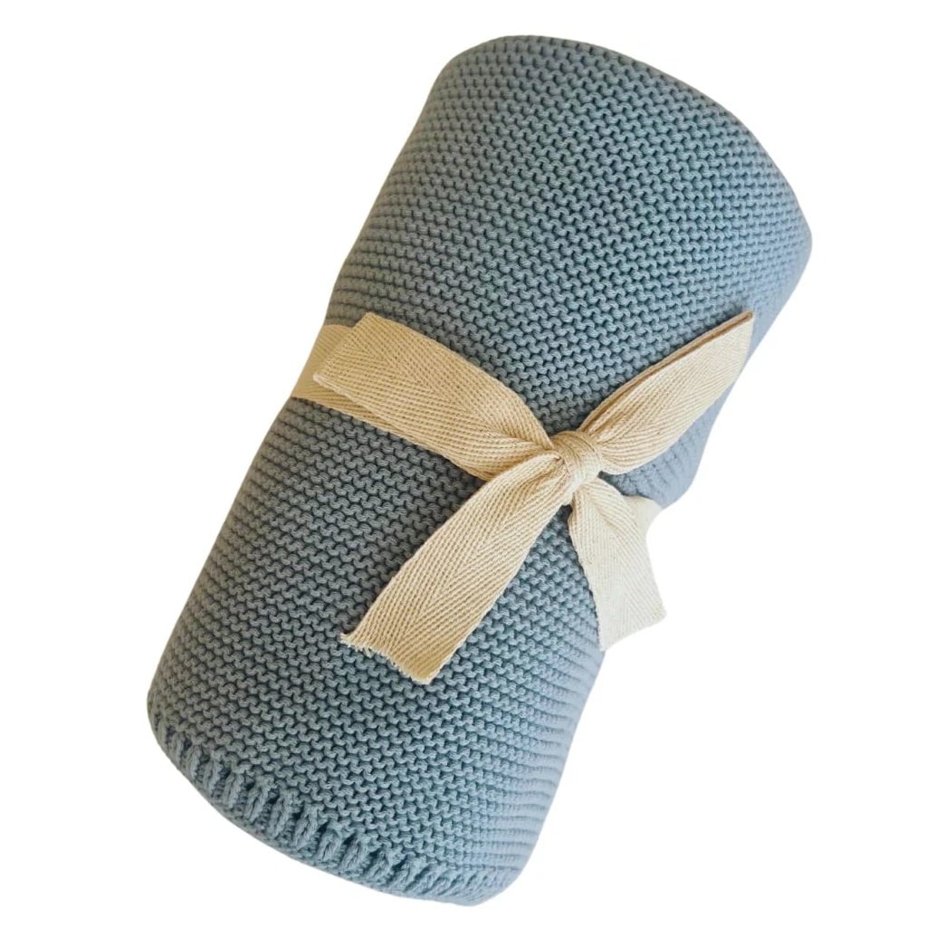 Cuddle Bug Cable Knit Blanket