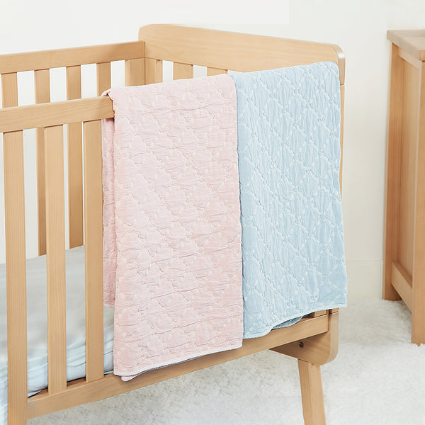 Compact cot bedding outlet sets